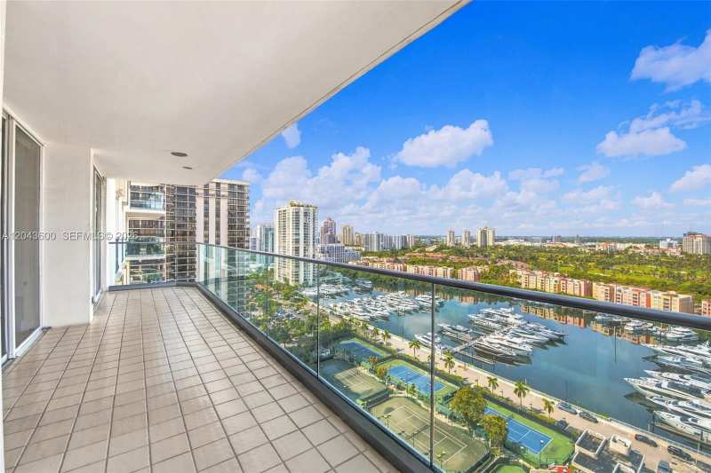 19707 Turnberry Way # 23C, Aventura FL 33180