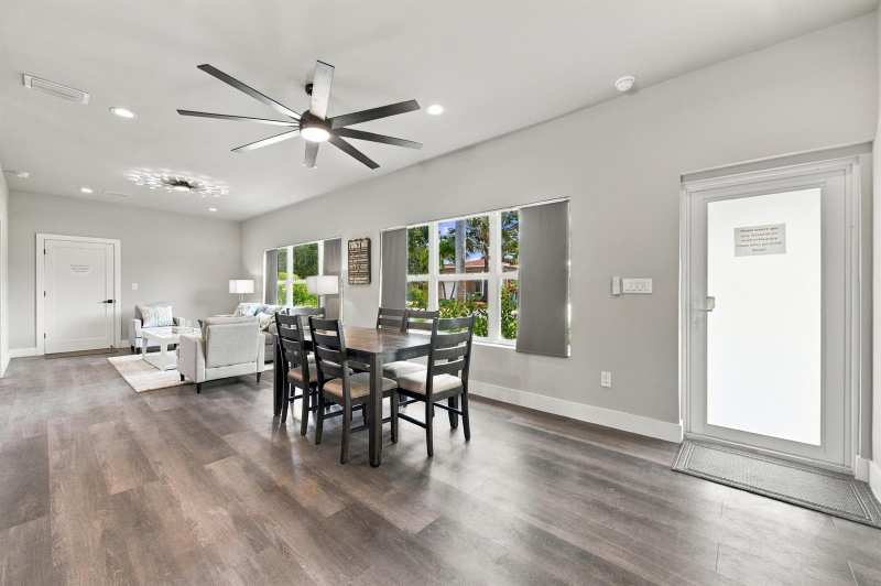 2801 NE 2nd Avenue, Wilton Manors FL 33334