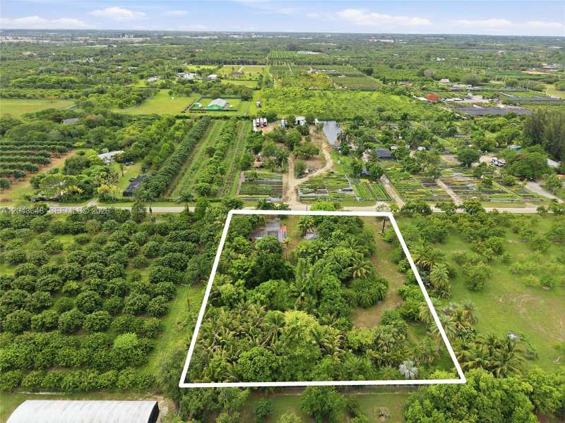 15401 SW 240th St, Homestead FL 33032