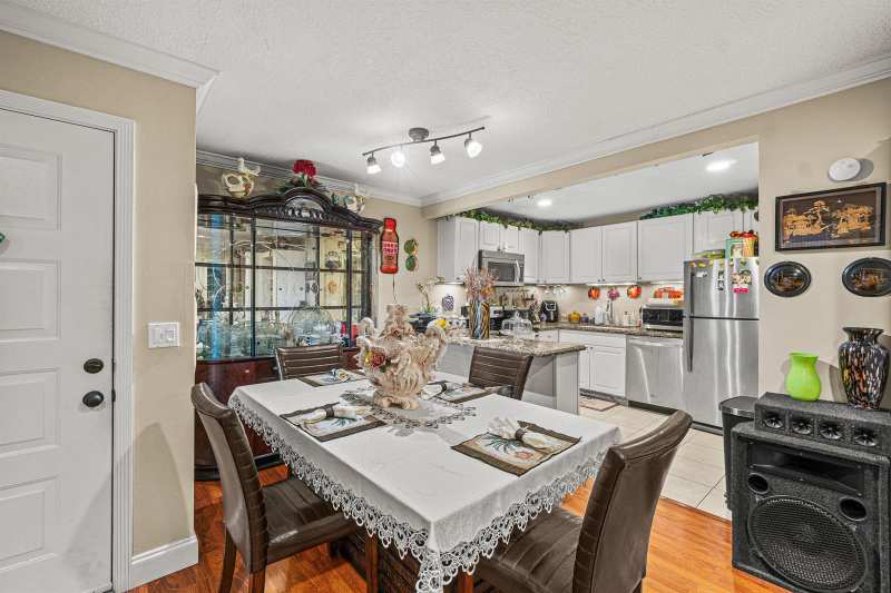 526 Shady Pine Way # D2, FL 33415