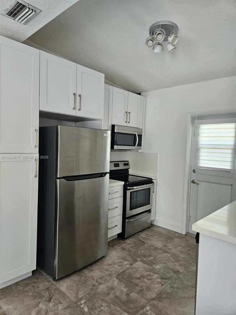 11000 SW 219th St, Miami FL 33170