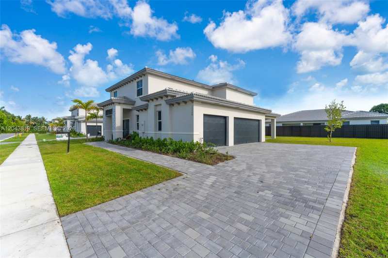 13248 SW 188th Ter, Miami FL 33177