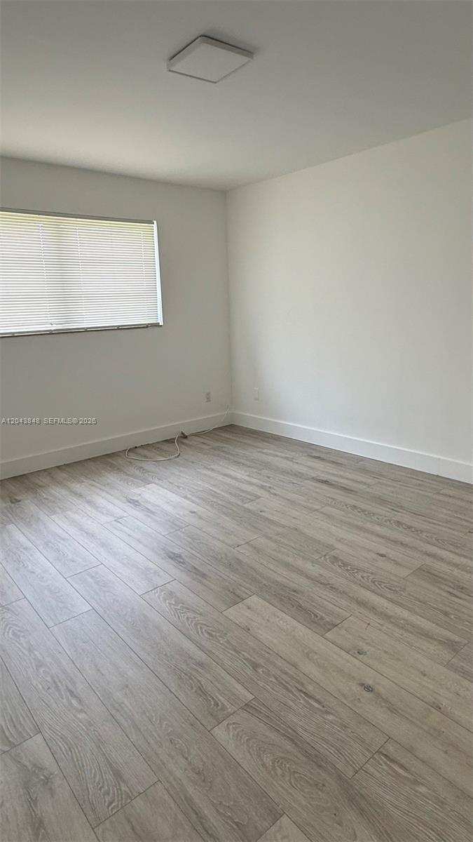 411 SE 10th St # 3, Hallandale Beach FL 33009