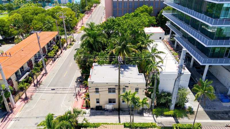 927 4th Street, Miami Beach FL 33139