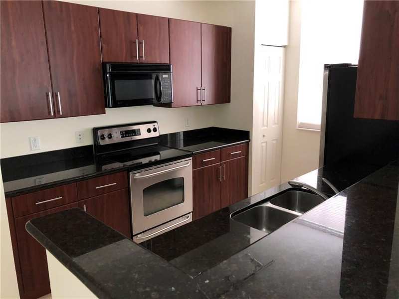 2421 NE 65th Street # 205, Fort Lauderdale FL 33308