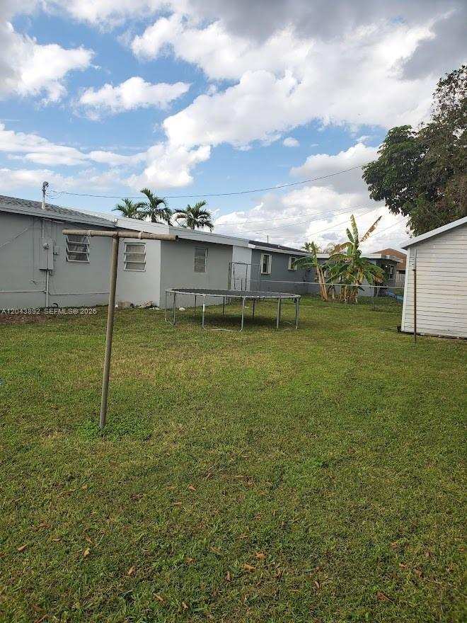 14721 SW 104th Ave, Miami FL 33176