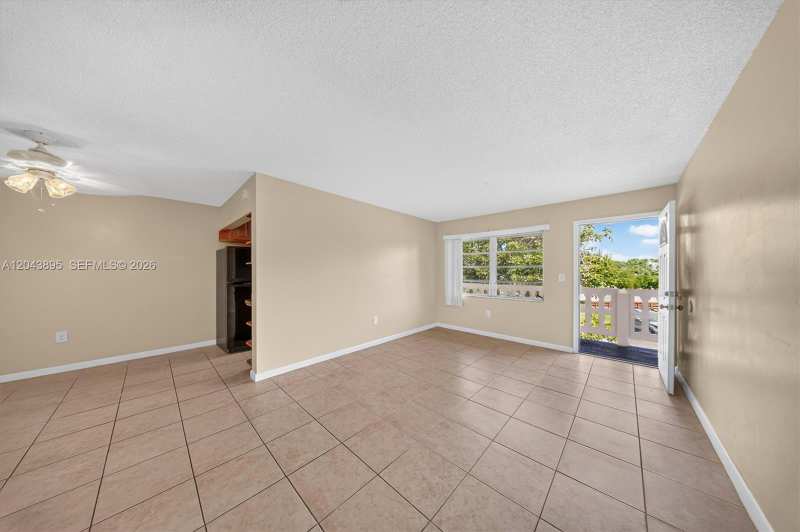 20311 NE 2nd Ave # 21, Miami FL 33179