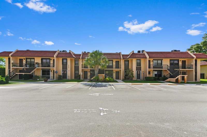 5937 Forest Hill Boulevard # 103, West Palm Beach FL 33415