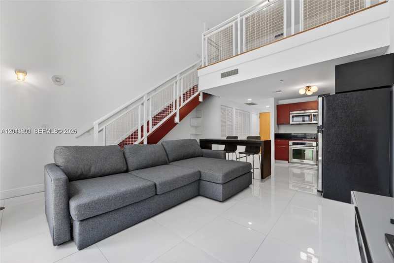 253 NE 2nd St # 424, Miami FL 33132