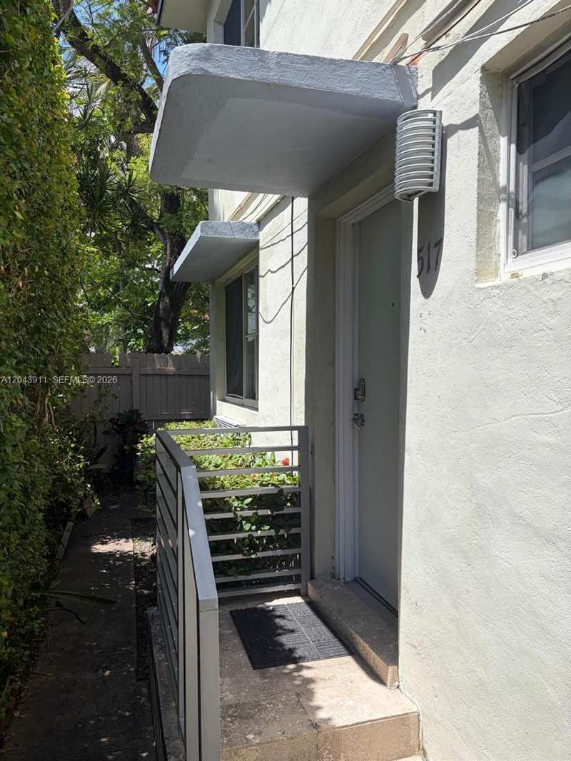 503 75th St # 517, Miami Beach FL 33141