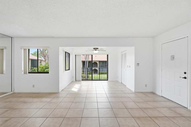 518 Shady Pine Way # B2, FL 33415