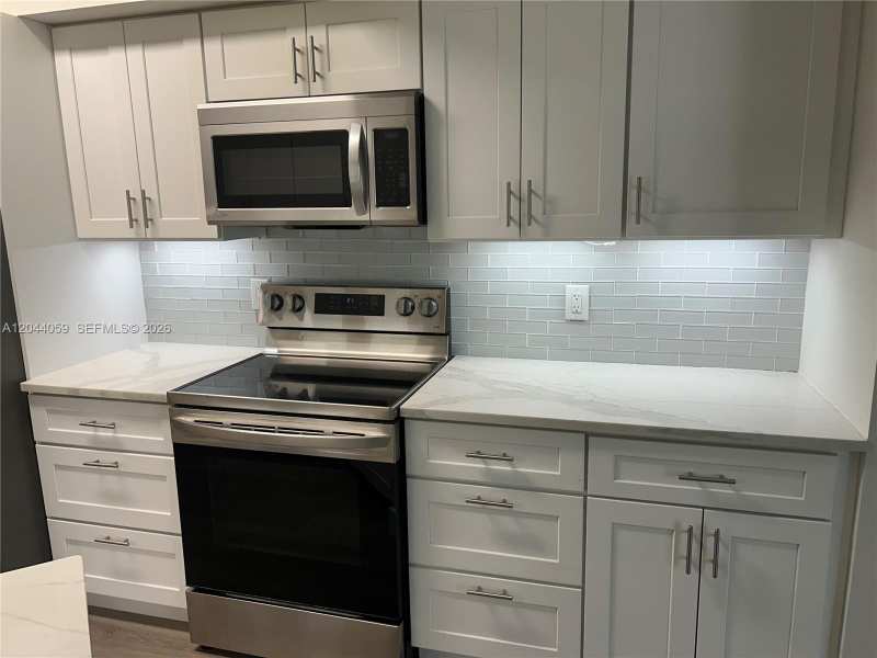 3225 NE 184th St # 10106, Aventura FL 33160