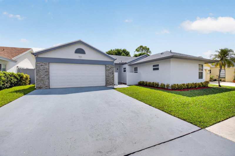 21070 Woodspring Avenue, Boca Raton FL 33428