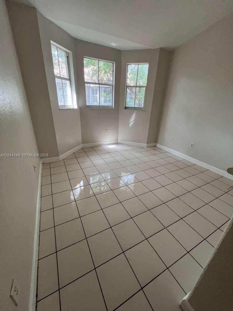 1661 SE 28th St # 202, Homestead FL 33035