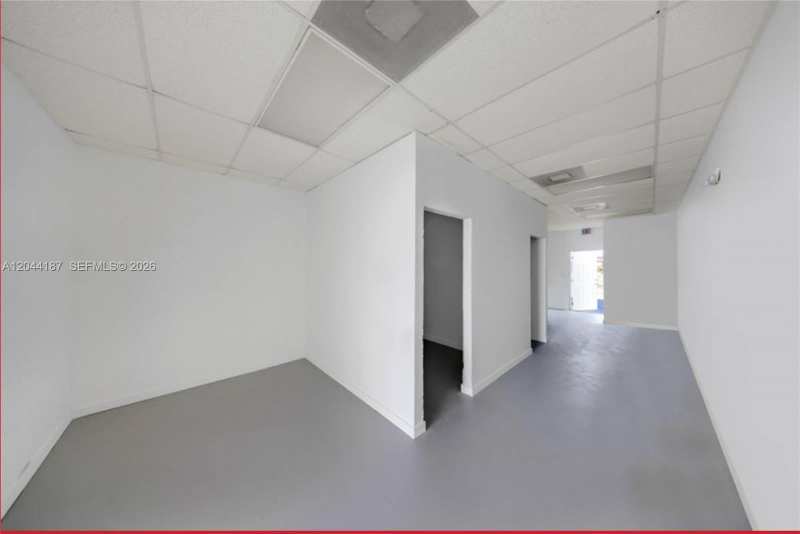 3241 NW 7th St # 3251, Miami FL 33125