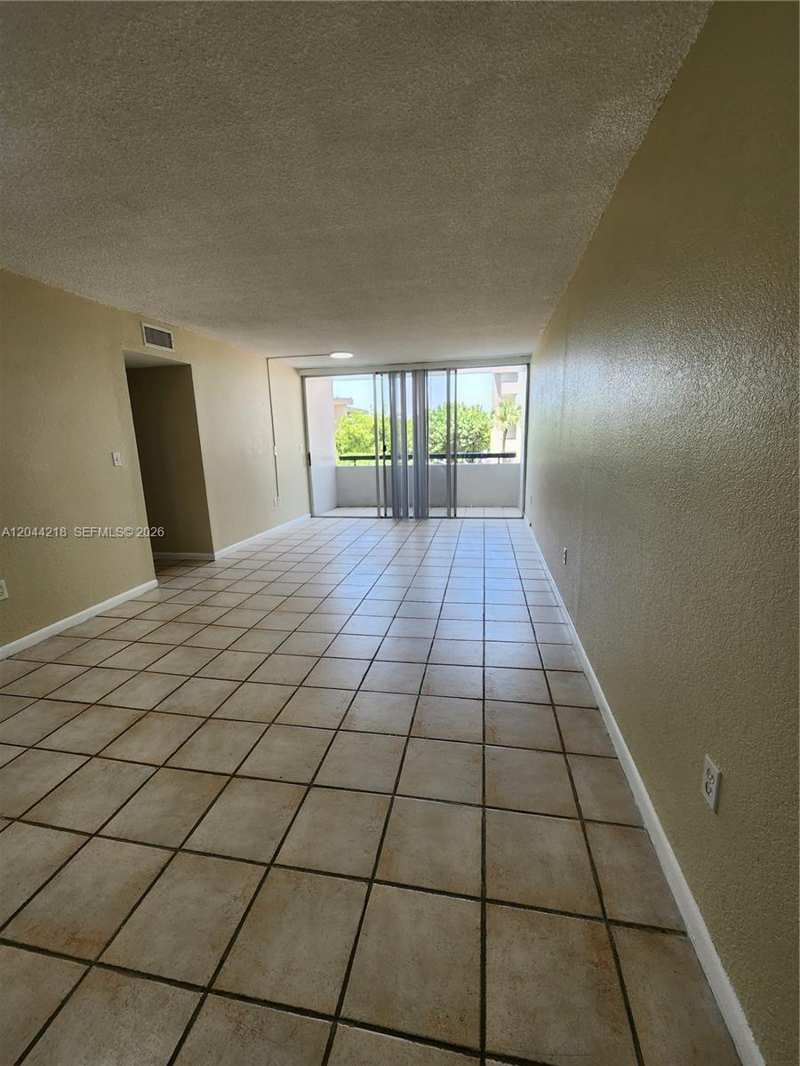 802 NW 87th Ave # 312, Miami FL 33172