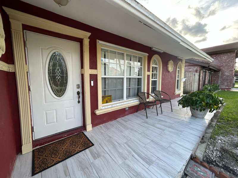 7526 SW 7th Court, North Lauderdale FL 33068