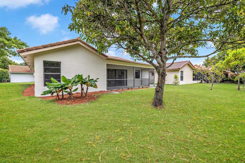 1273 Spring Circle Drive, Coral Springs FL 33071