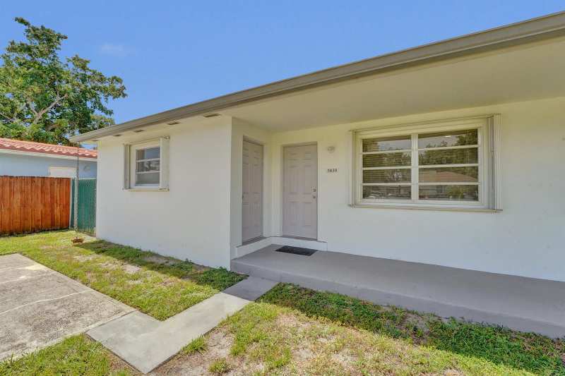5830 Garfield Street, Hollywood FL 33021