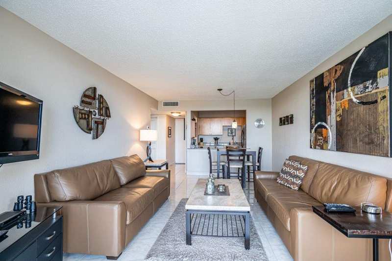 1830 Embassy Drive # 411, West Palm Beach FL 33401
