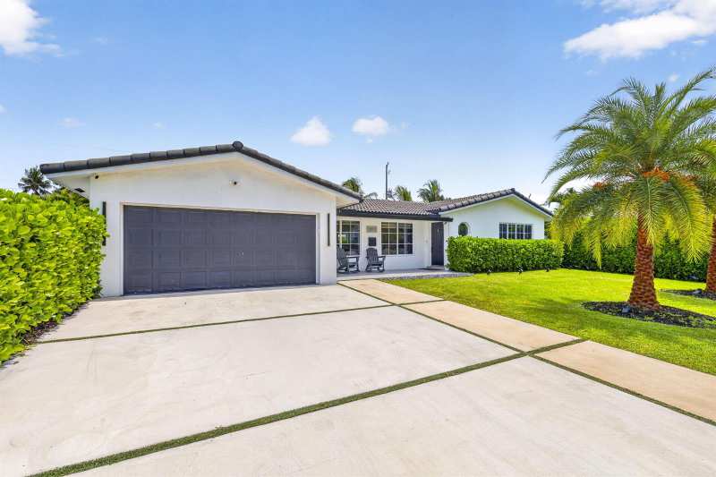 2917 NE 35th Court, Lighthouse Point FL 33064