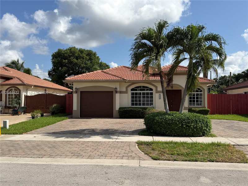 7753 NW 201st Ter, Hialeah FL 33015
