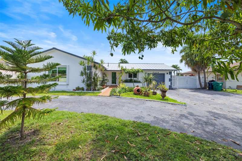 8014 SW 133rd Ct, Miami FL 33183