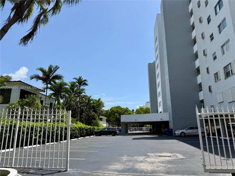 2950 SW 3rd Ave # 3C, Miami FL 33129