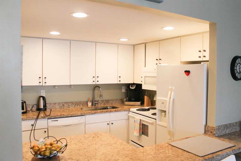 1830 Embassy Drive # 306, West Palm Beach FL 33401