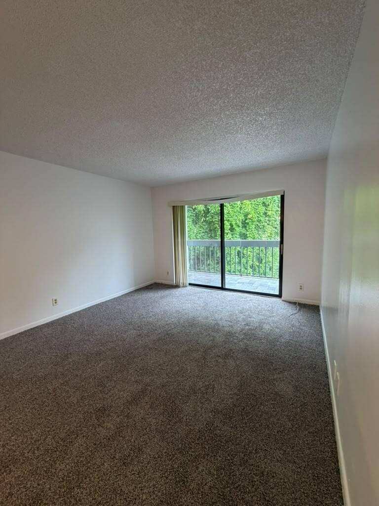1750 N Congress Avenue # 207, West Palm Beach FL 33401