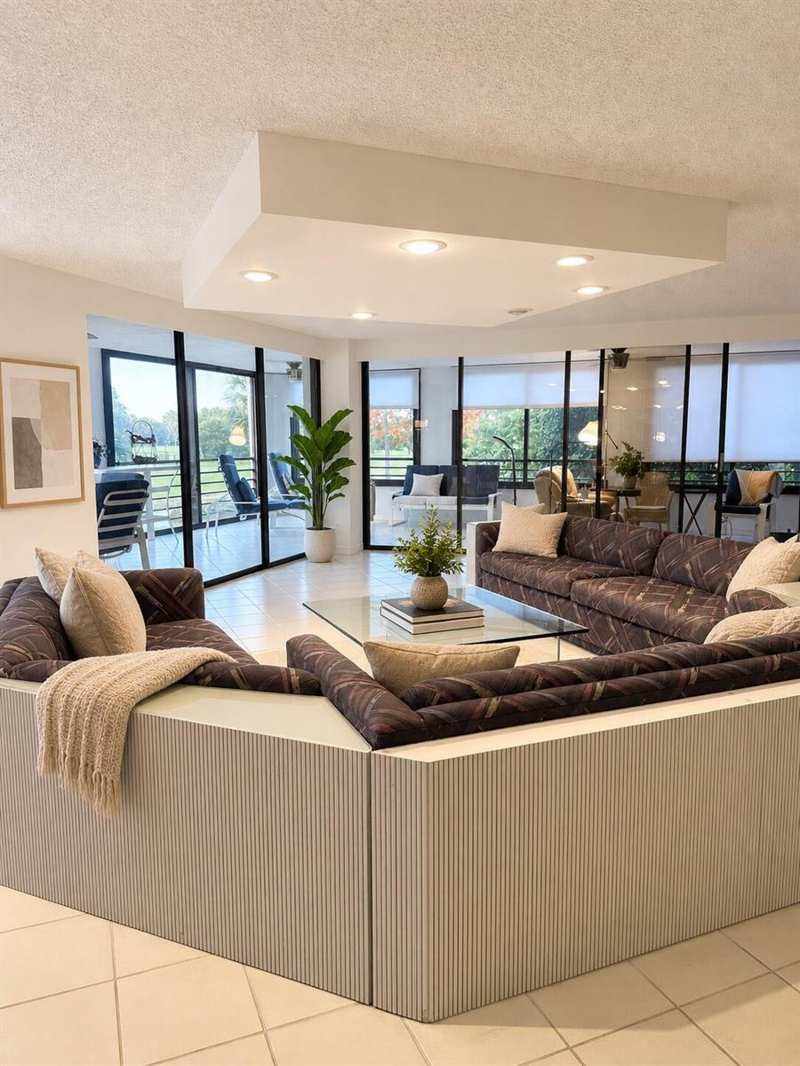 7567 Imperial Drive # 202, Boca Raton FL 33433