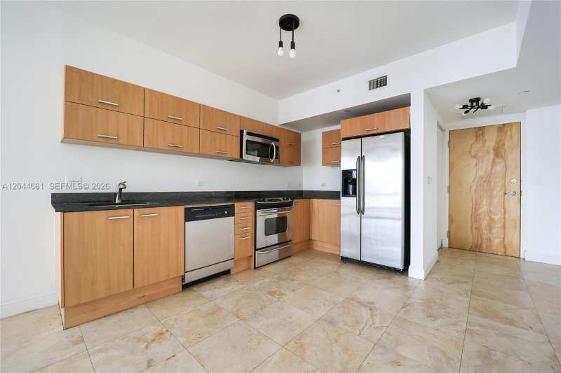 350 S Miami Ave # 2411, Miami FL 33130