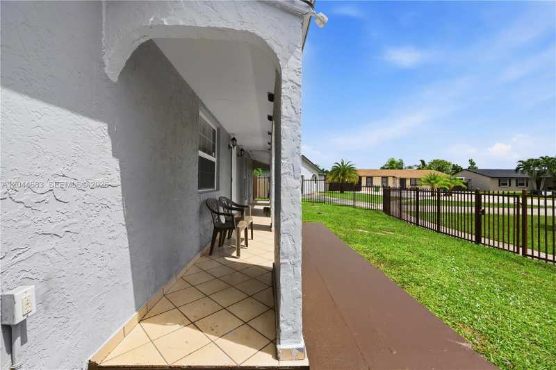26080 SW 132nd Pl, Homestead FL 33032