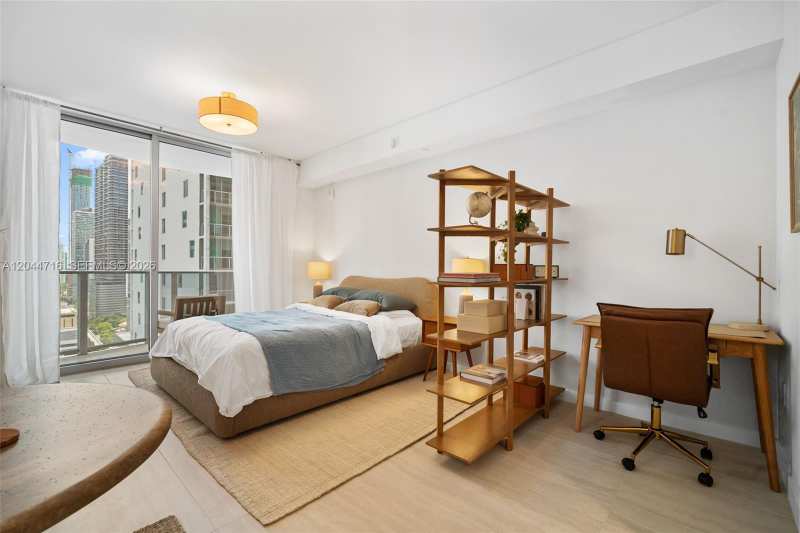 77 SE 5 Street # 2313, Miami FL 33131