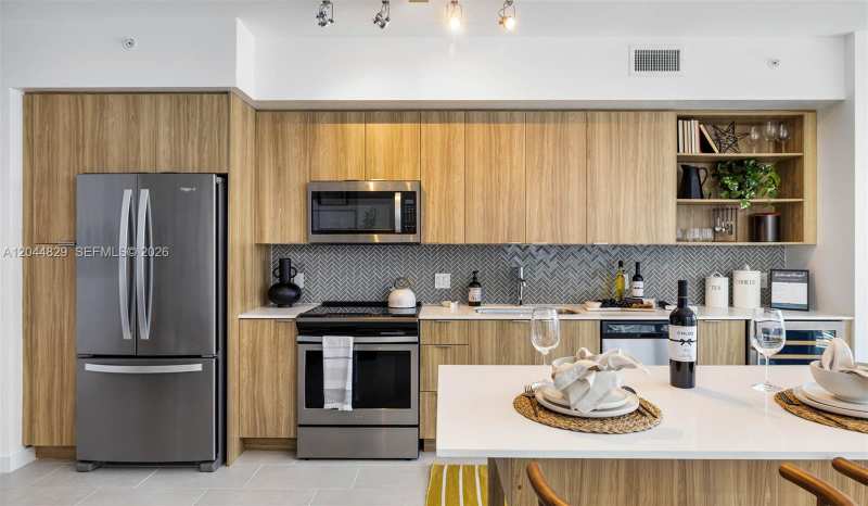 2150 N Bayshore Dr # 1602, Miami FL 33137