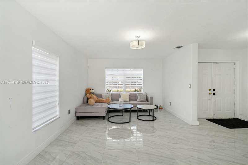 16546 SW 103rd Ln, Miami FL 33196