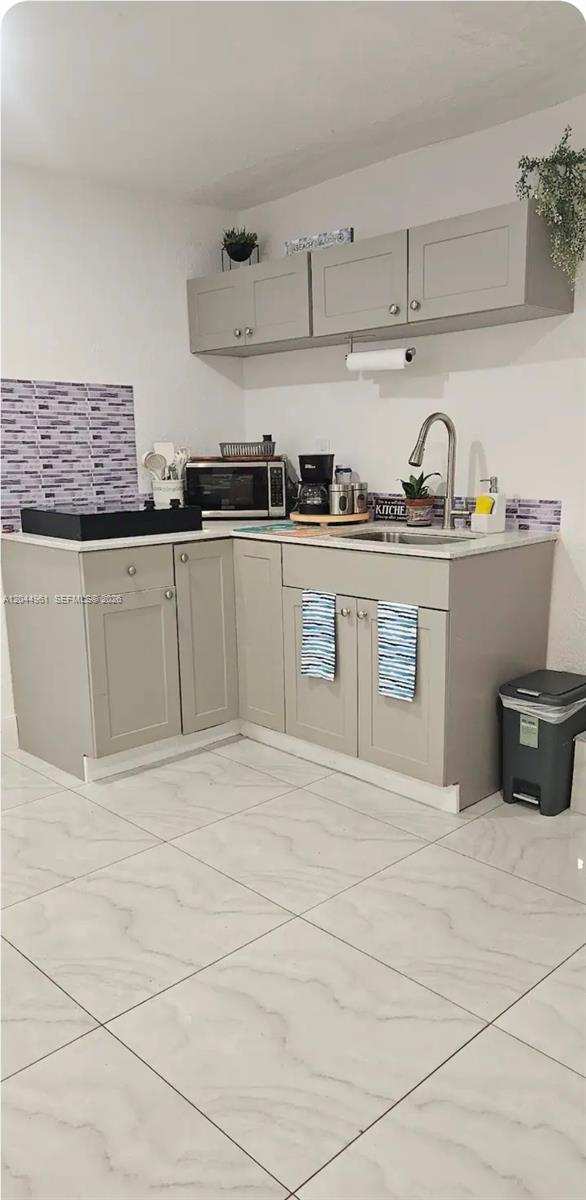 144 NW 7th Ave # 1, Dania Beach FL 33004