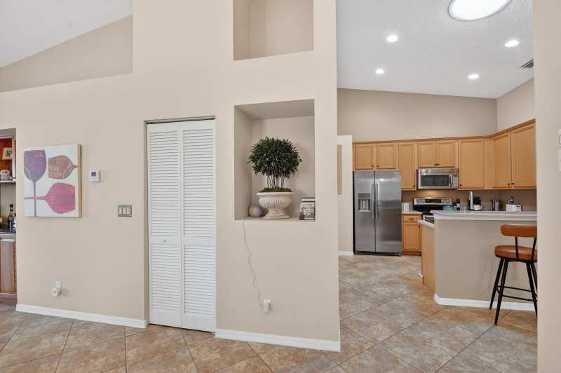 8536 Logia Circle, Boynton Beach FL 33472