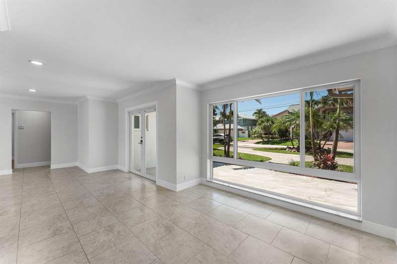 1525 SE 6th Street, Deerfield Beach FL 33441
