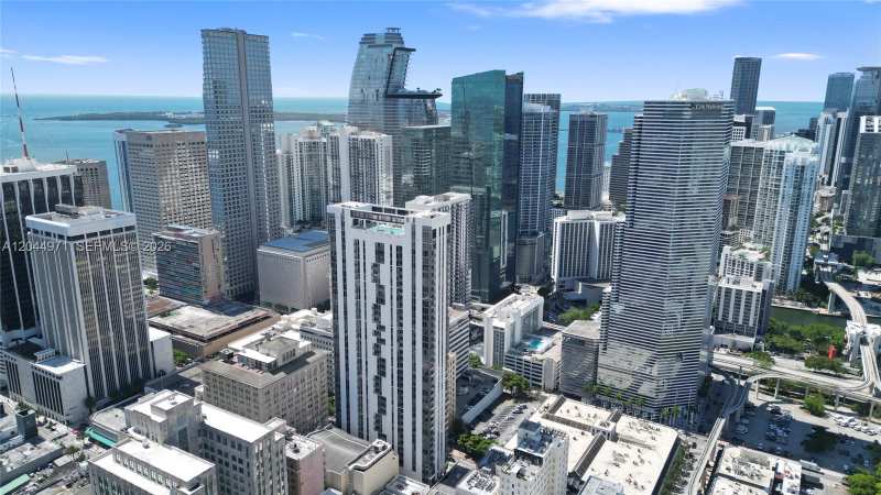 151 SE 1st St, Miami FL 33131