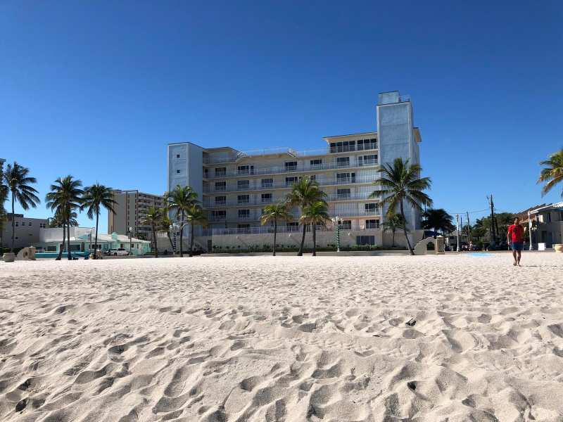 300 Oregon Street # 303, Hollywood FL 33019