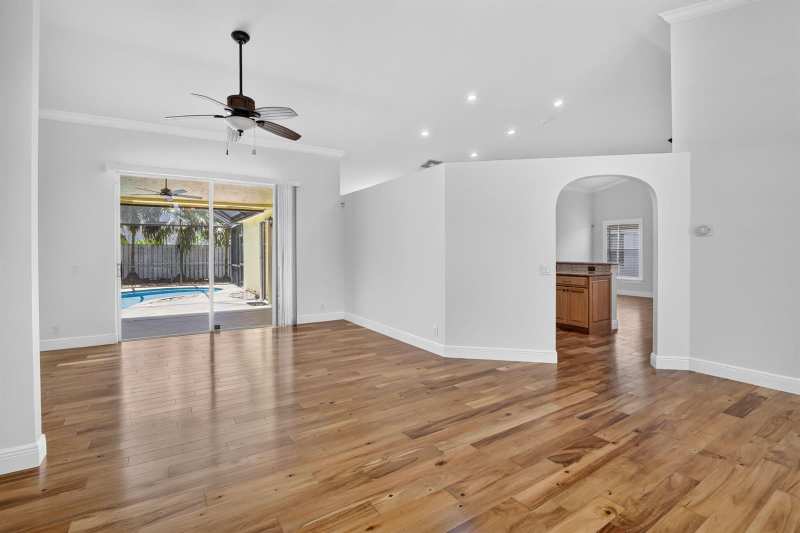 1959 Water Ridge Drive, Weston FL 33326