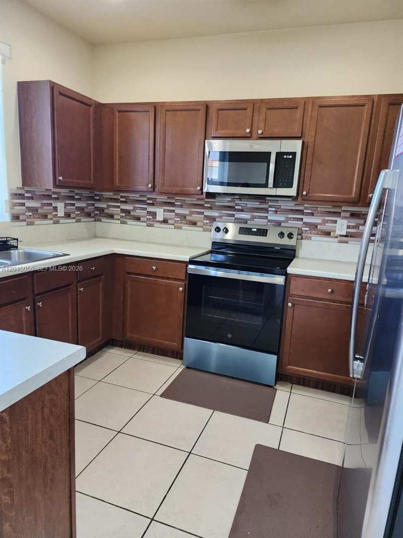 23941 SW 118th Ave, Homestead FL 33032