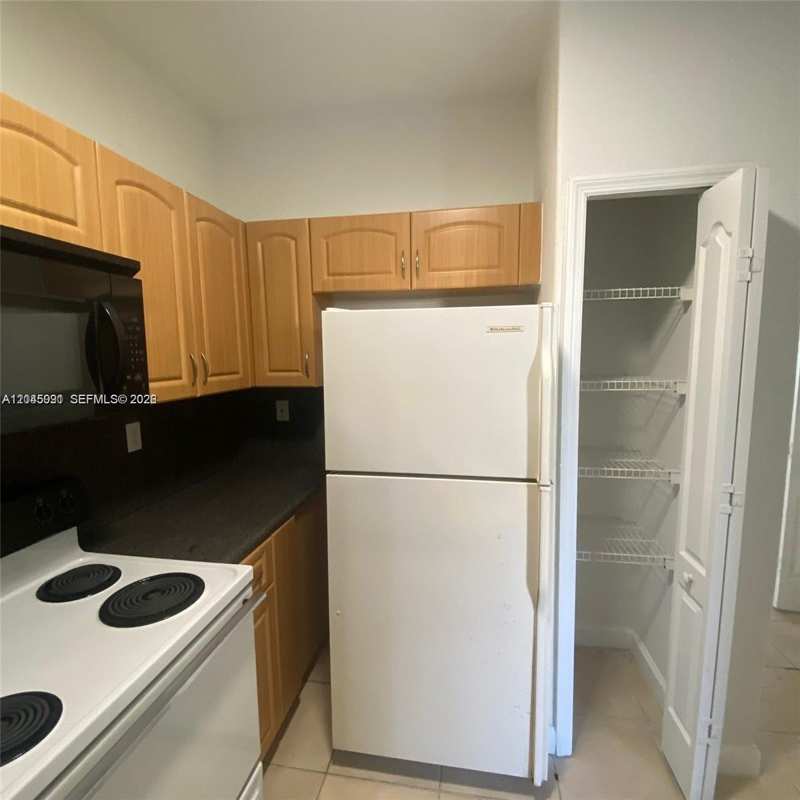 1660 SE 29th St # 109, Homestead FL 33035
