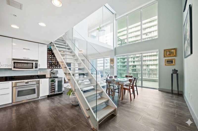 60 SW 13th St # 4002, Miami FL 33130