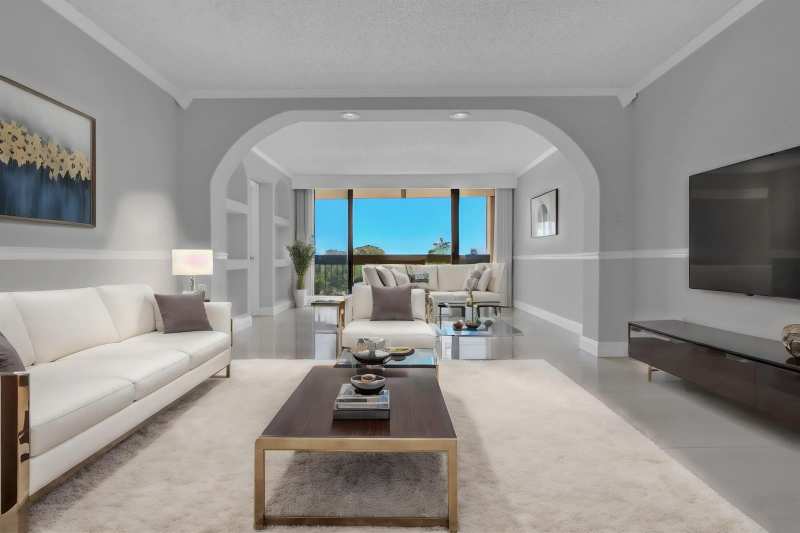 2000 Presidential Way # 504, West Palm Beach FL 33401
