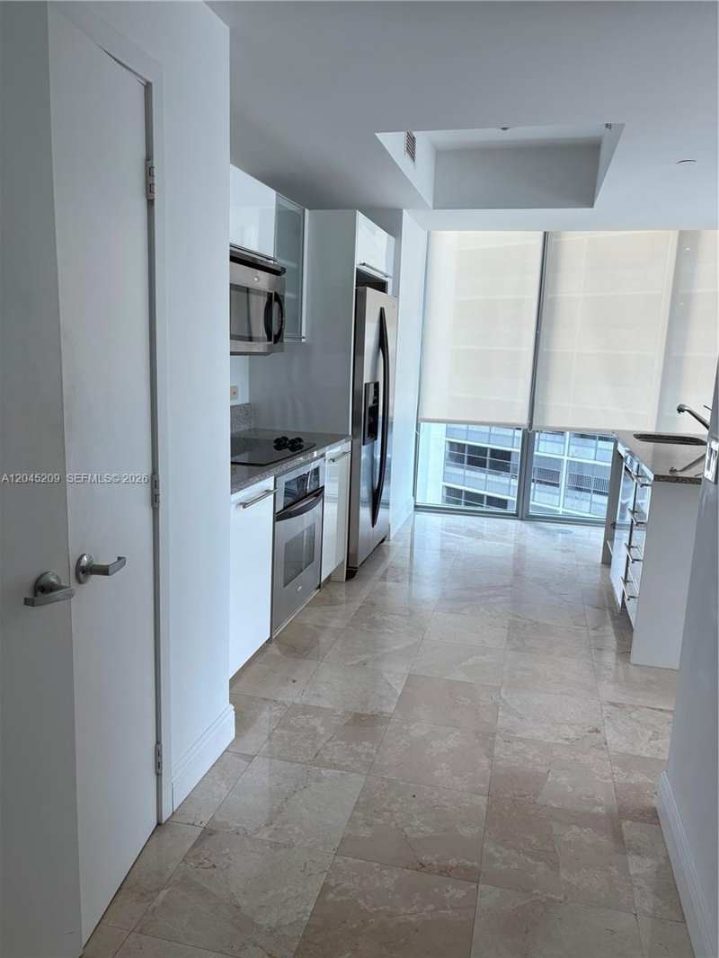 888 Biscayne Blvd # 712, Miami FL 33132