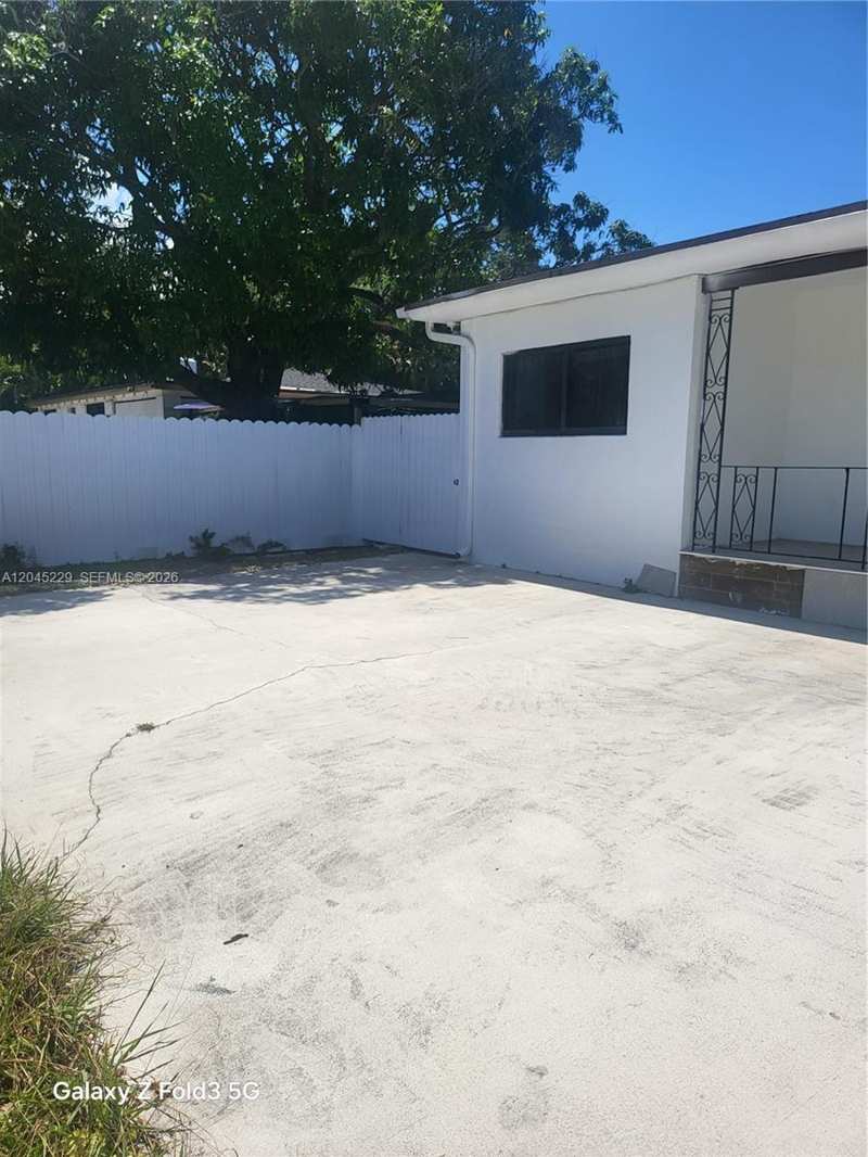 2467 NW 95th Ter, Miami FL 33147