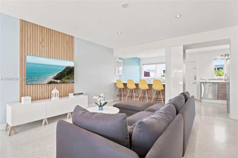 7334 Gary Ave # 7334, Miami Beach FL 33141
