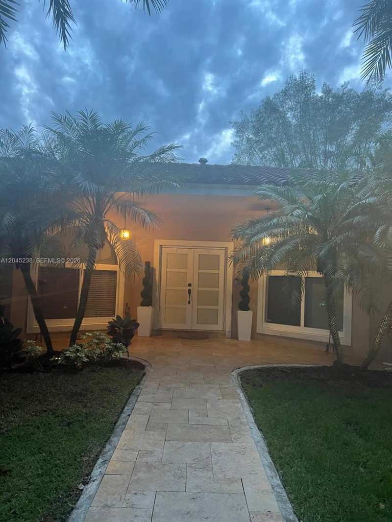 12520 Griffing Blvd, North Miami FL 33161